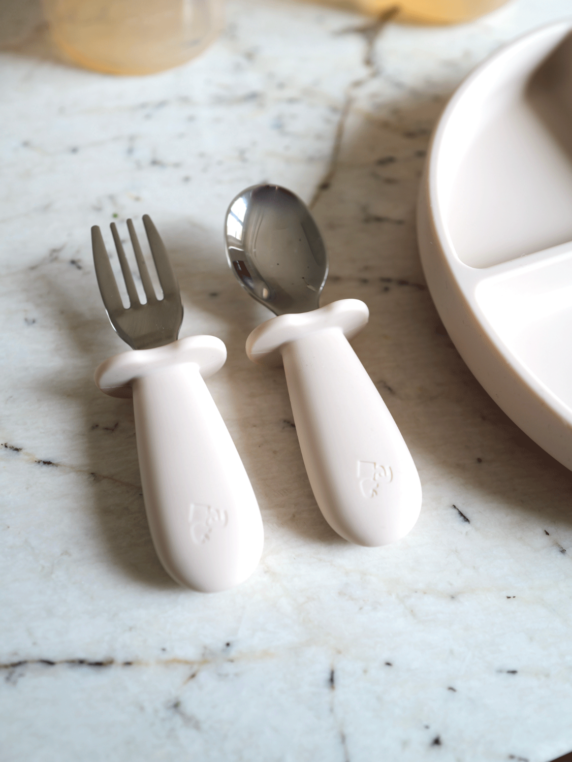 couvert en silicone bébé