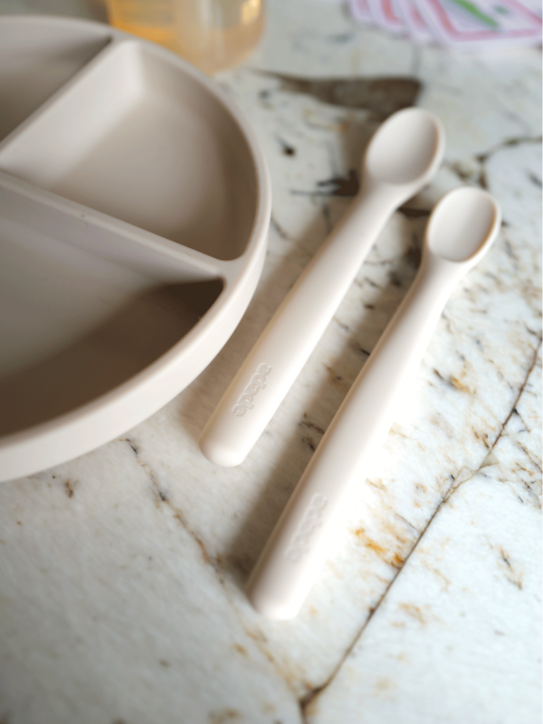 cuillère en silicone bébé