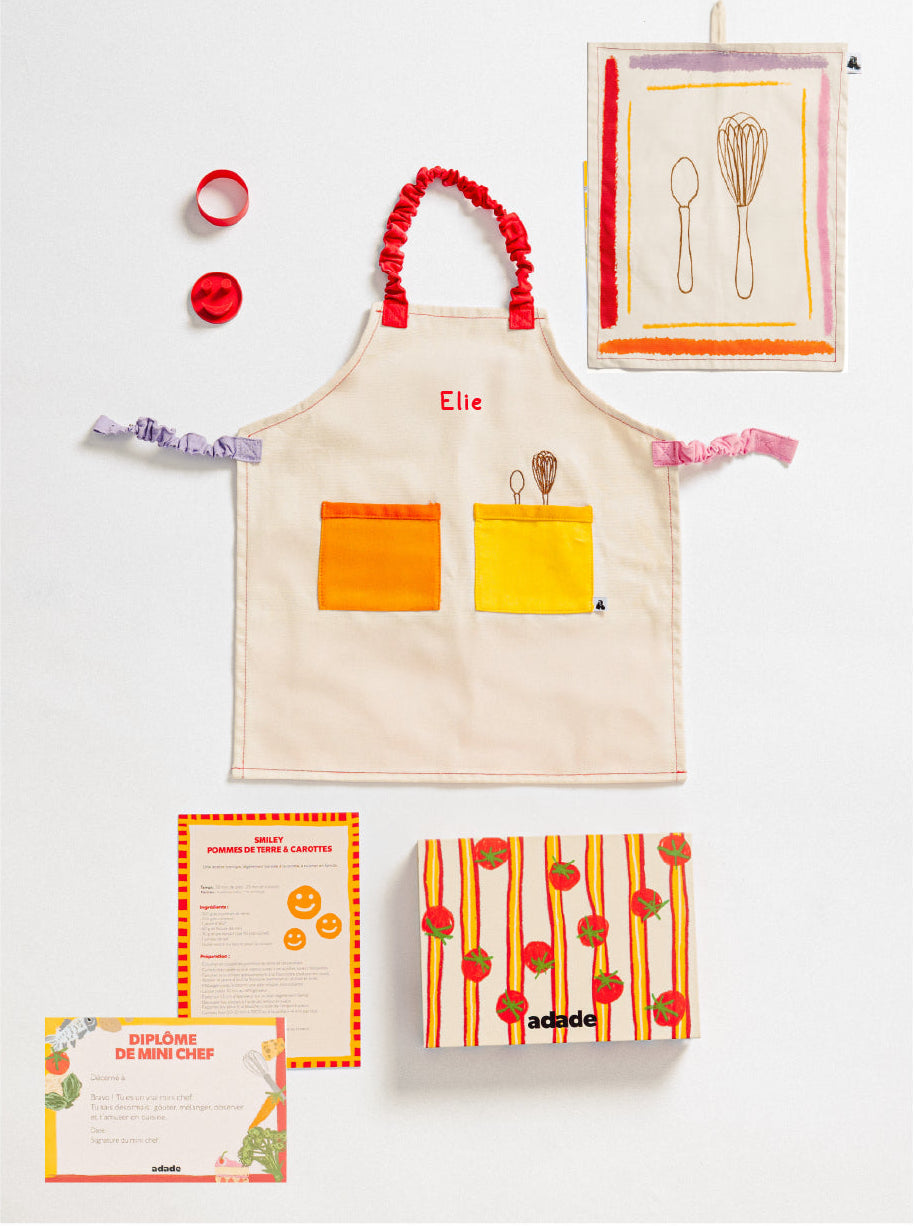 Box cuisine enfant Mini Chef ADADE avec tablier brodé prénom, linge de cuisine, recette et diplôme